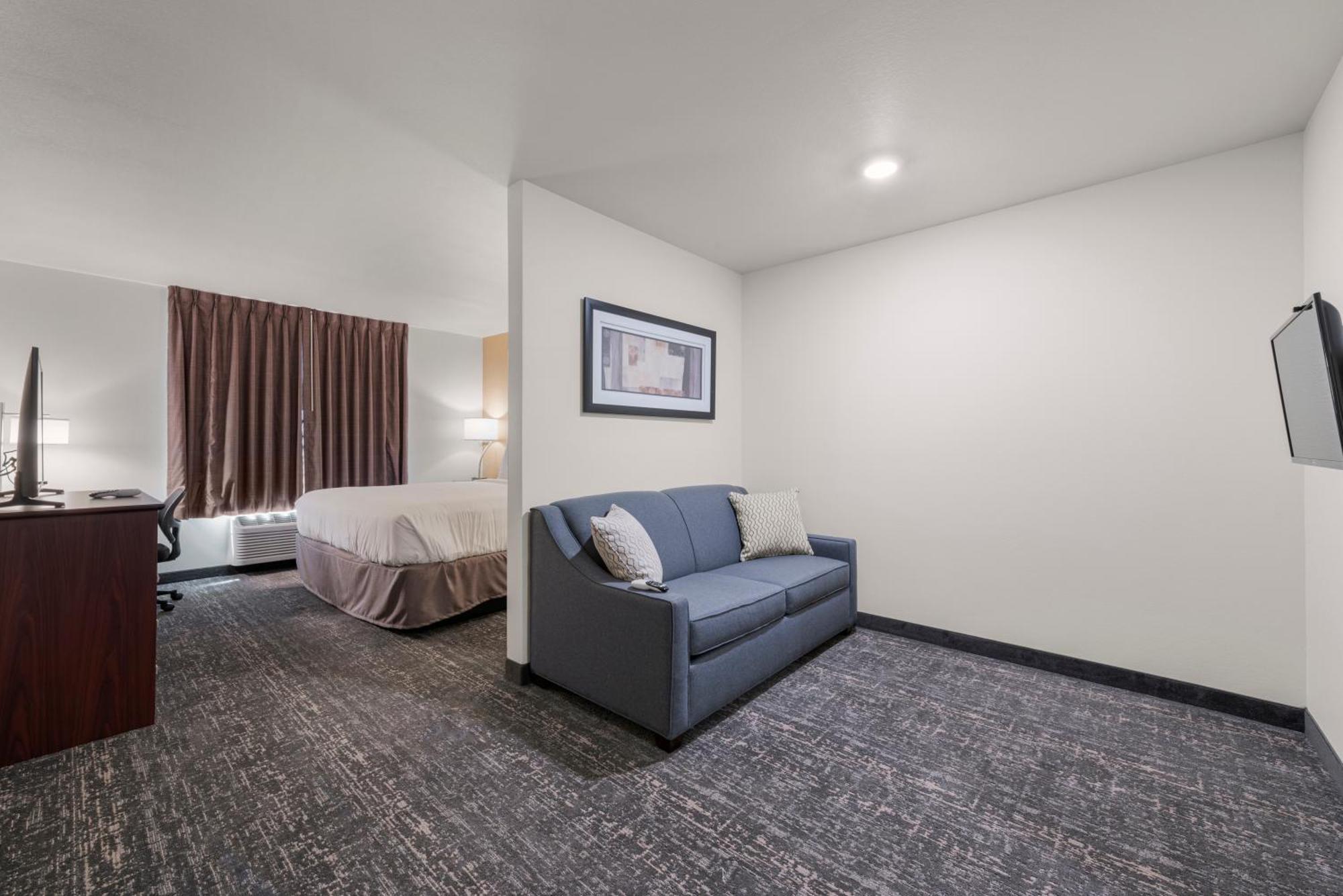 Cobblestone Hotel & Suites - Bellefontaine エクステリア 写真